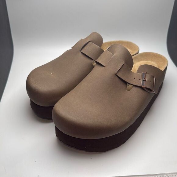 CUSHIONAIRE Women's Loom Cork Footbed Platform Clog SIZE 8.5 PREOWNED BROWN - Picture 1 of 10